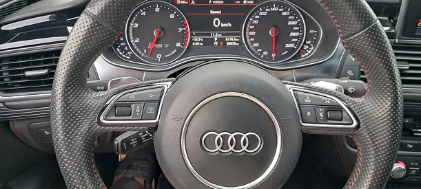 2015 AUDI RS7 — фото 18