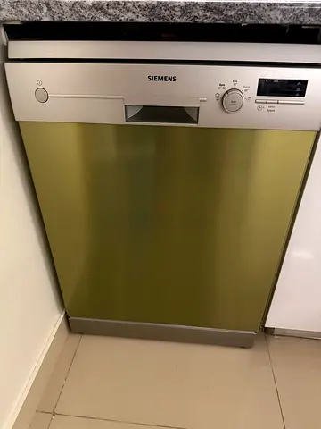 Dishwasher in Excellent Condition sparsely used