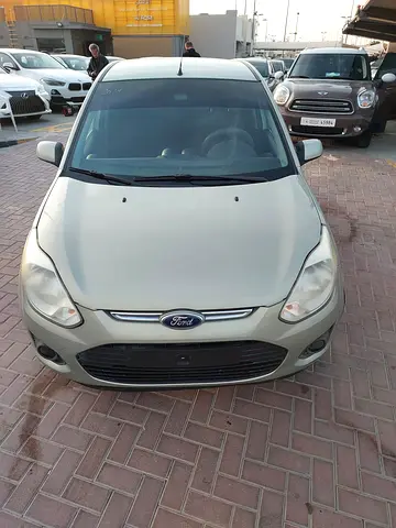 2014 FORD FIGO 照片 16
