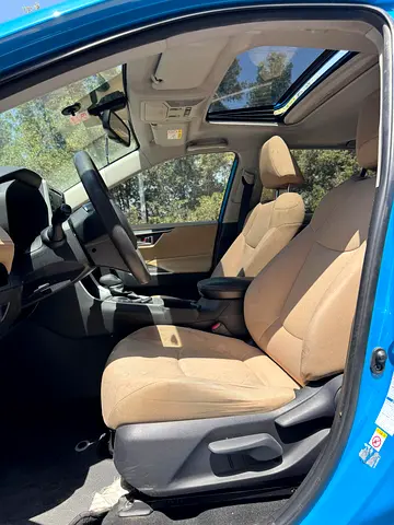 صورة 12 لـ 2019 Toyota RAV 4