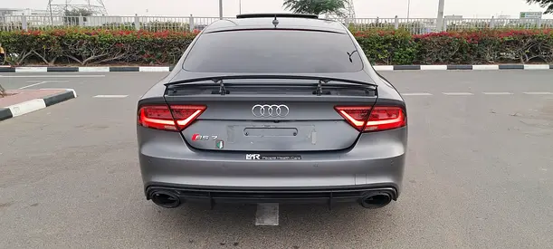 2015 AUDI RS7 — фото 8
