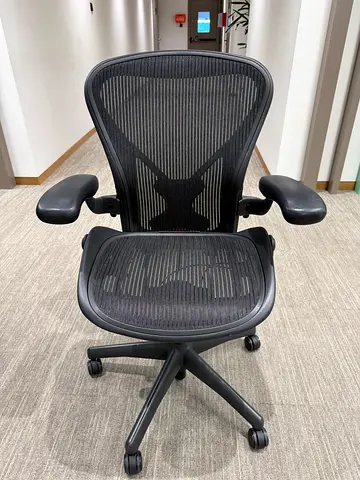 Herman Miller Areon Classic Chairs For Selling
