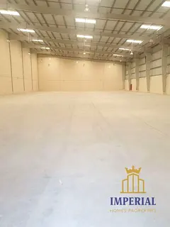 Warehouse for rent - Umm Al Quwain Spacious warehouse in a practical location