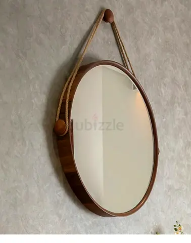 Stylish Oval Wall Mirror with Rope Detail