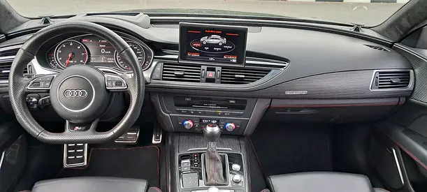 2015 AUDI RS7 — фото 17