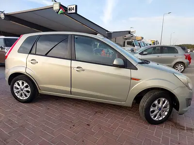 2014 FORD FIGO 照片 3