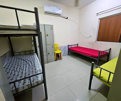Working girls bed space available in near karama day to day