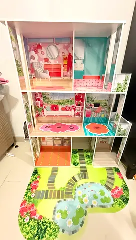 Doll house for girls