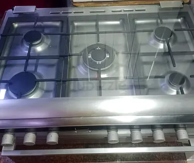 Siemens cooker 5 burners full gas oven gas