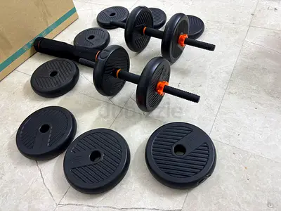 Adjustable dumbbell set