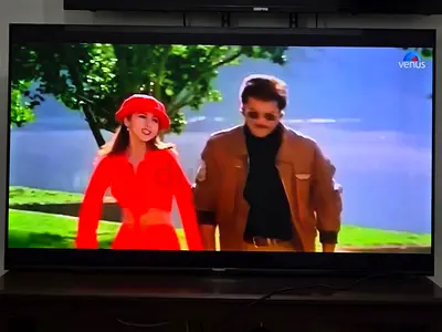 TORNADO - 55 UHD 4K frameless design smart tv with Google tv