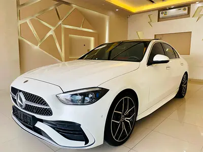 للبيع مرسيدس C200 موديل 2022 مواصفات خليجية
