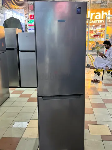 Siemens latest model bottom freezer fridge freestanding