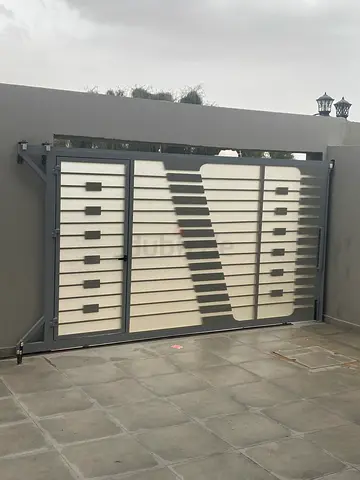 Aluminum Modern Garage Gate for Villa ( Negotiable Price)