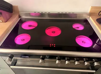 Siemens new model Electric cooker latest model very good working free delivery installation iQ500