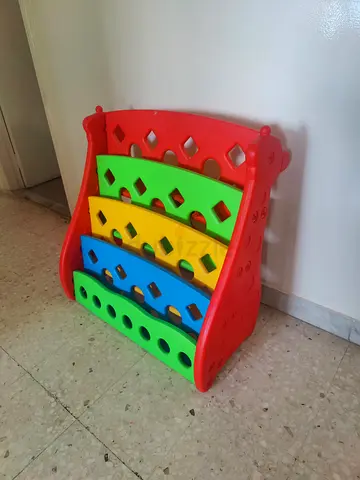 Kids bookshelf store stand