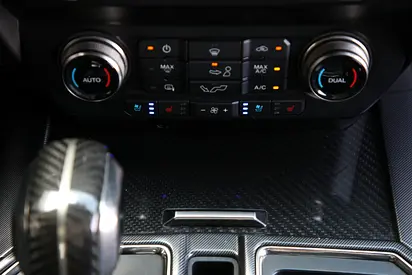 صورة 15 لـ 2019 FORD F-150