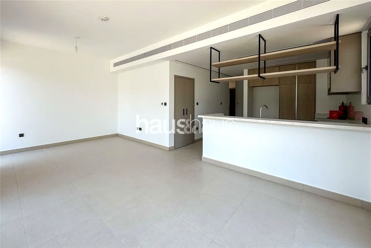 Internal | Open Kitchen | Live Sky Suite