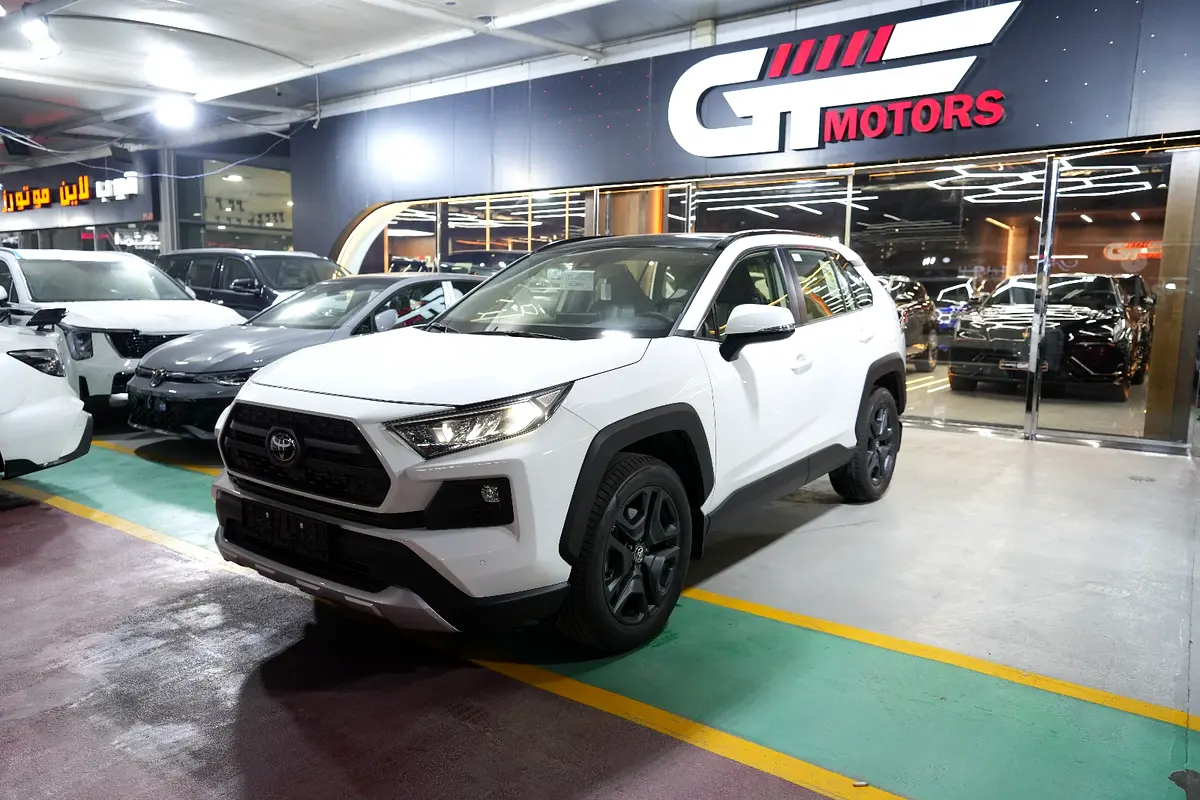 Toyota Rav 4 2025 — photo 1 of 20