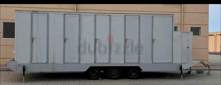 Trailer with 5 toilet portable