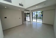 Large layout | Cross to the Pool | Multiple Options