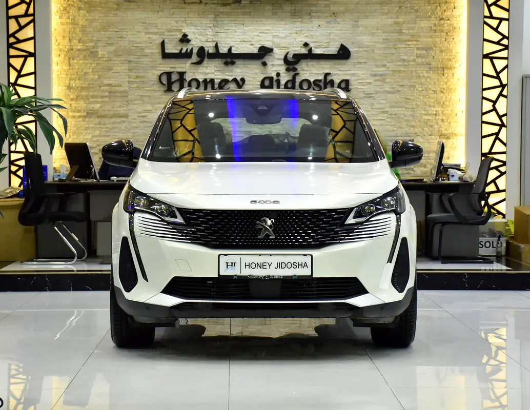 Peugeot 5008 2024 — photo 1 of 17