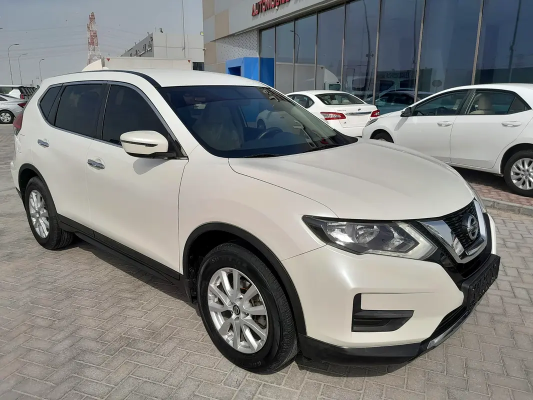 Nissan X-Trail 2020 — photo 1 of 15