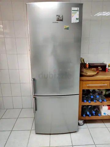 Siemens latest model bottom.freezer fridge freestanding
