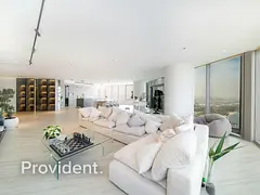 Exclusive | Fully Upgraded | Top floor