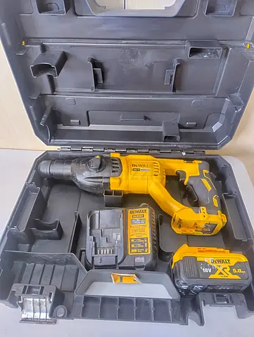 DEWALT DCH 133 SDS HAMMER DRILL WITH BOX