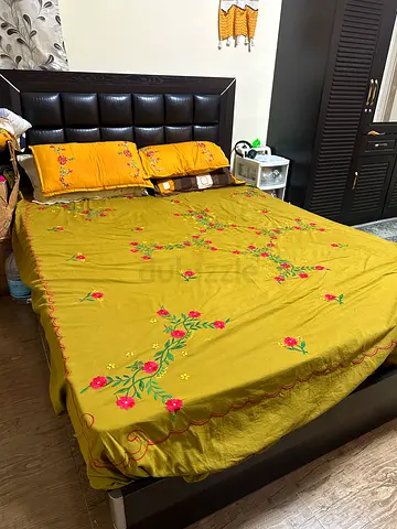 Elegant King Size Bed with haydraulic storage and medicated mattress