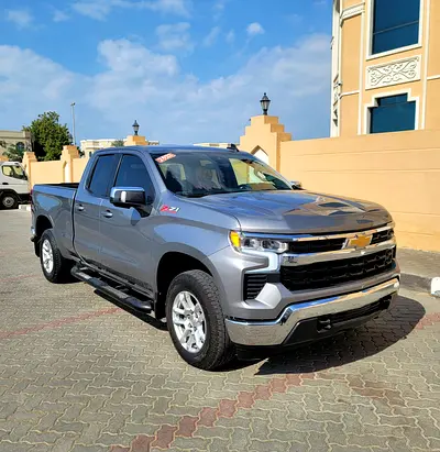 Trail-Blazers Dream: Mint 2023 Silverado Z71 LT – Less Mileage Than Your Weekend Trip! 4588