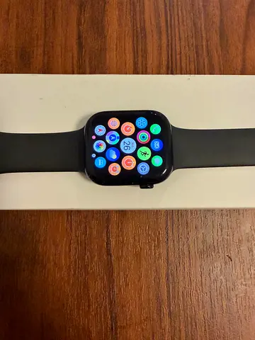 Smart Watch in Excellent Condition