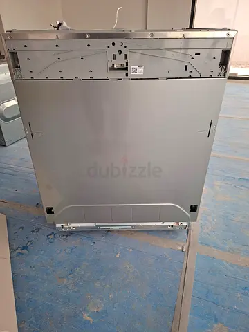 Miele Bulit in 7 series  brand new never used  3 racks dishwasher
