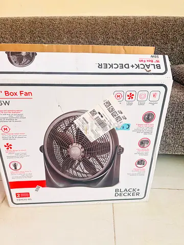 Box fan ( 1 month used)