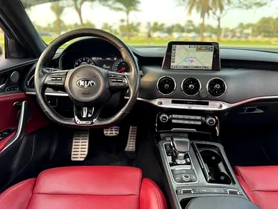 صورة 14 لـ 2020 KIA STINGER