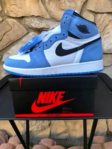 Jordan 1 university blue