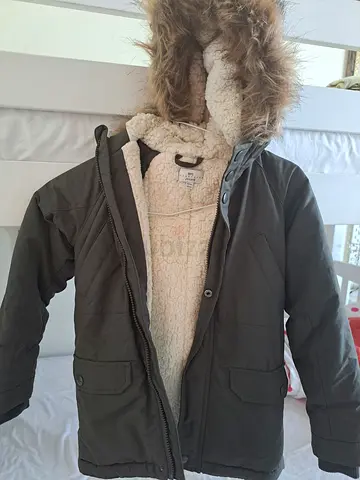 Kids jacket with fur hoodie