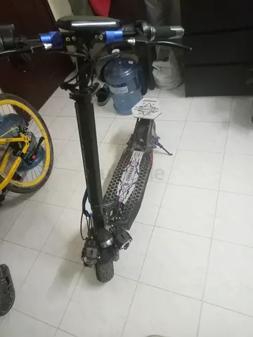 Electric Scooter for Sale - Mid Condition