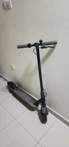 Xiaomi Mi Electric Scooter 1S + Extra Tire (Very Light Use)