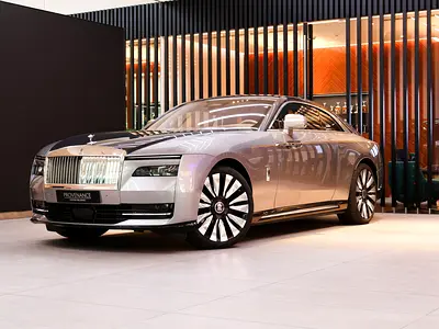 Rolls-Royce Spectre Model Year 2024 | Electric | 4,900 Km