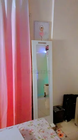 Standing mirror