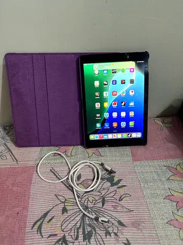 Ipad 8th generation wifi+sim 128GB