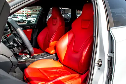 صورة 16 لـ 2014 AUDI RS4