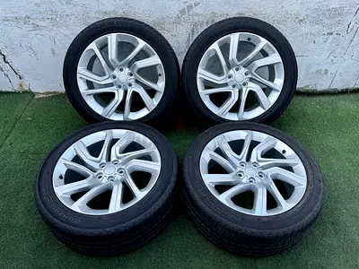 Original 21” Range Rover Rims + Continental Tyres