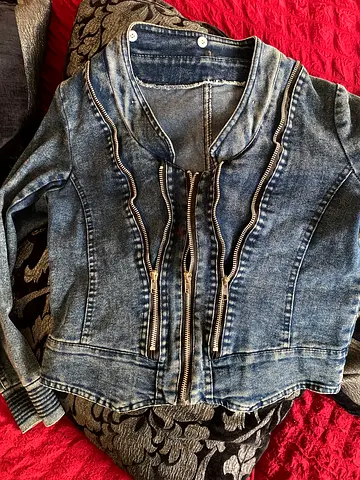 جينزات متنوعة و مختلفة للسيدات