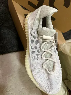 dirty white yeezy