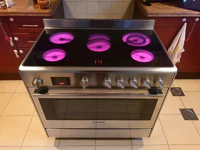 Bosch series 6 latest model electric cooker with 5 burners