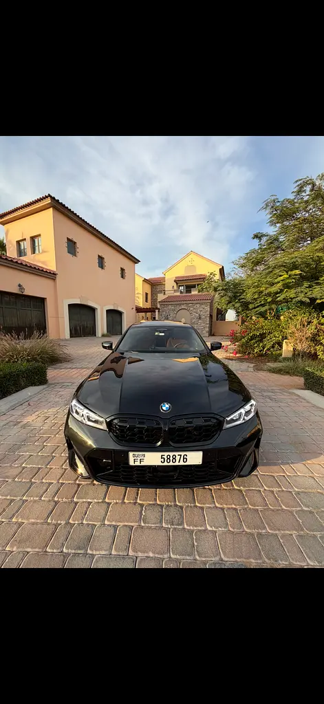 320i