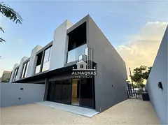 3BR Townhouse | Corner END unit | Spacious Plot | Close to Entrance